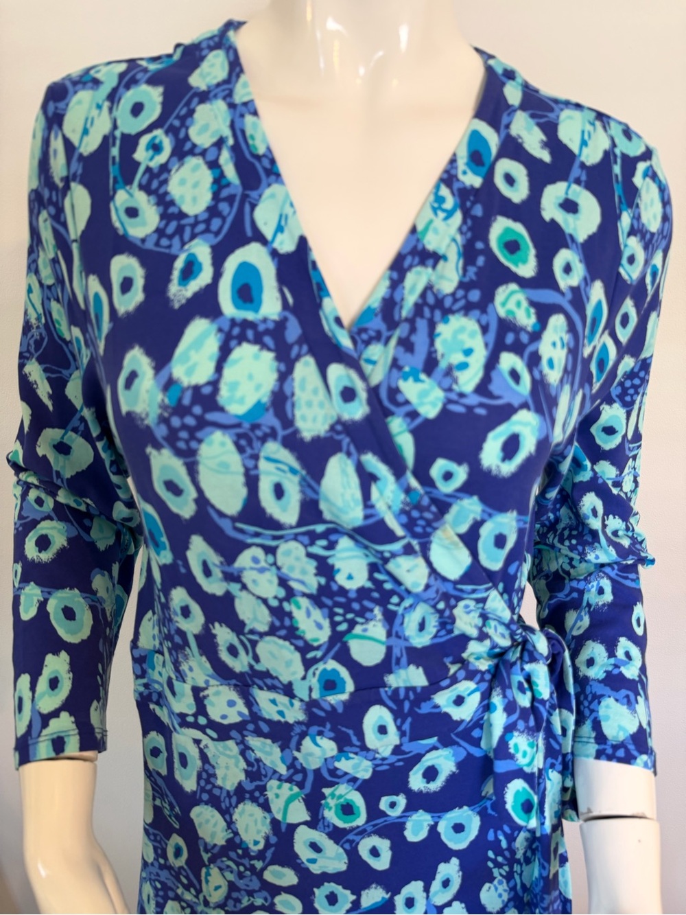 Lilly Pulitzer Rosaline Wrap dress Royal Blue Size large - Picture 3 of 7